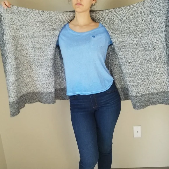 Grey & White Oversized Cozy Blanket Wrap Cardigan - Picture 6 of 8